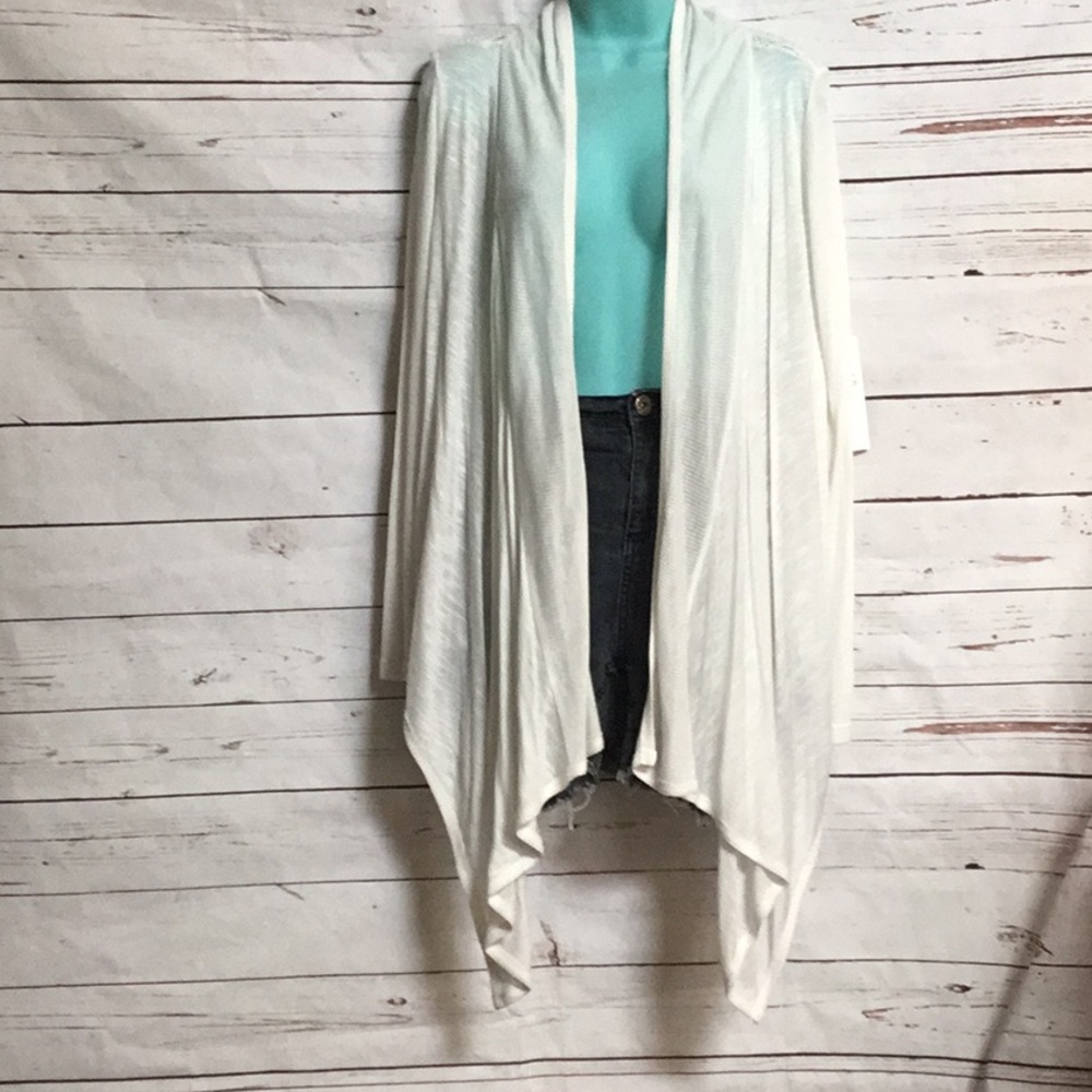 NWT Boho Long Sleeve White Embroidered Cardigan Shrug Women’s Top Sz. Small